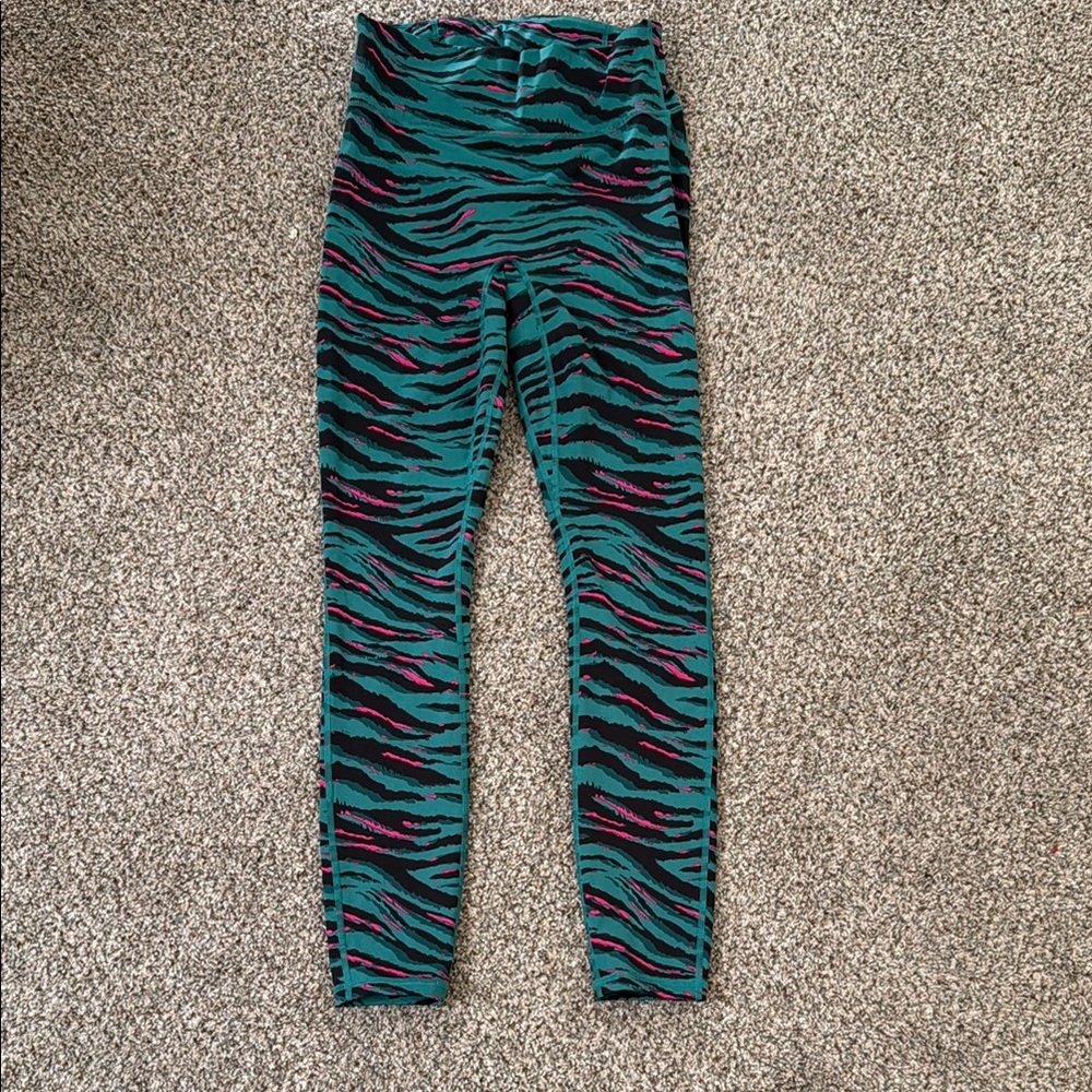 Zebra Print Leggings in Teal and Pink size M